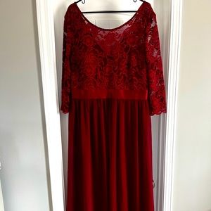 Formal Wine colored gown size 20W. Very flattering.